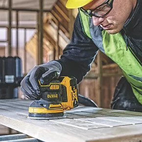 DeWalt DCW210N-XJ 125mm 18V Li-Ion XR Brushless Cordless Random Orbital Sander - Bare Unit 3 DeWalt DCW210N-XJ 125mm 18V Li-Ion XR Brushless Cordless Random Orbital Sander - Bare Unit - Image 3