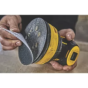 DeWalt DWE6423-GB 125mm Electric Random Orbit Sander 230V - Powerful and Efficient Sanding Tool 4 DeWalt DWE6423-GB 125mm Electric Random Orbit Sander 230V - Powerful and Efficient Sanding Tool - Image 4